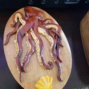 Octopus secret box